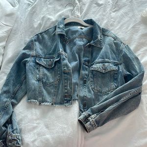Cropped denim jacket